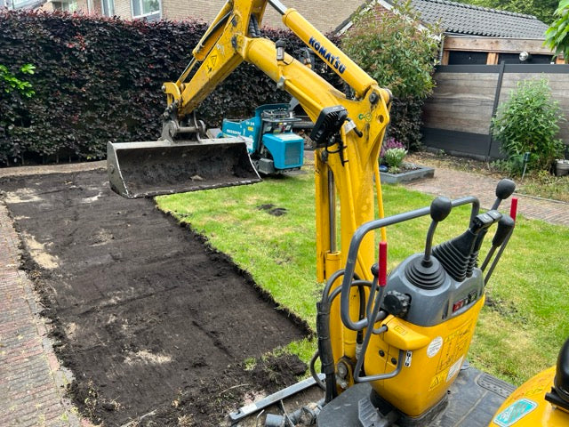 Mini-graafmachine voor tuinafgraven in Woerden
